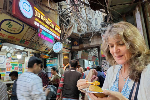 Tour do mercado de Délhi para casamento/têxteis com guia femininoCusto da excursão de dia inteiro