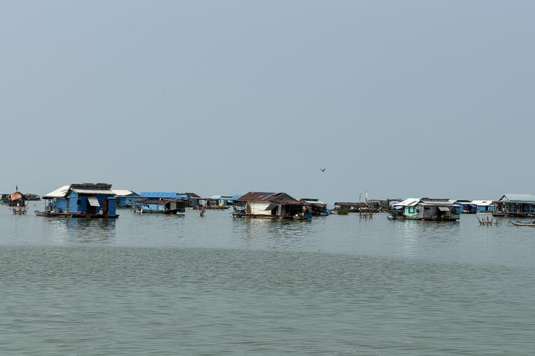 Siem Reap: Tonle Sap Lake & Floating Village Tour Tour in a Tuk Tuk