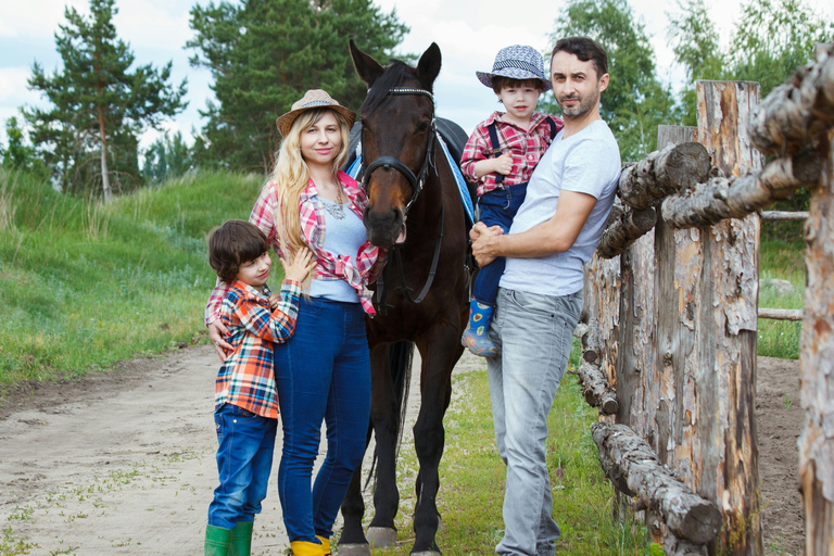 Sörenberg: Horseback Riding Tour with Campfire Lunch