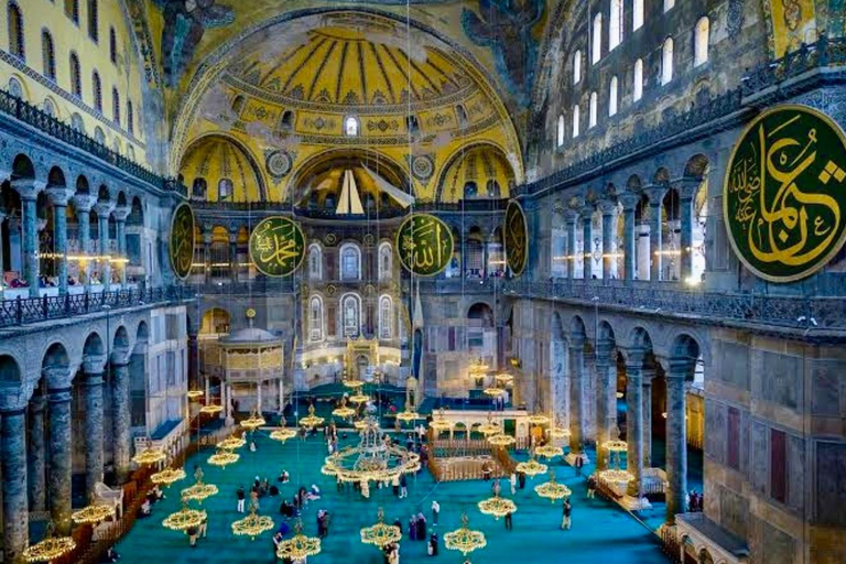 Istanbul: 7-Day Turkey Tour with Flights and TransfersShared Option with bus station &amp; airport transfers and drops