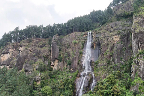 Belihuloya: Devil's Staircase Jeep Safari with Pickup