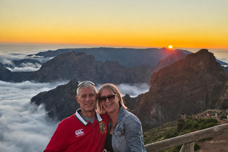 Madeira: Pico do Arieiro Sunset & Stairway to Heaven Walk Pico do Arieiro Sunset & Optional Stairway to Heaven Walk