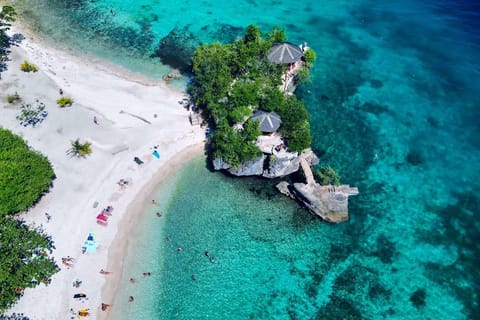 Siquijor: Guided Island Tour with Waterfall Entry Tickets - Image 2
