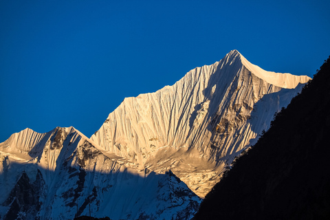 Trekking classique de 6 jours dans la vallée du Langtang, avec guide, au départ de KatmandouTrek classique de 6 jours dans la vallée du Langtang au départ de Katmandou