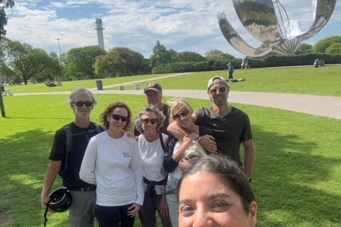 Bike + Boat Tour: Buenos Aires in a Day, North and South Bike + Navigation Tour: Buenos Aires is a day to the North and South (E-bike)