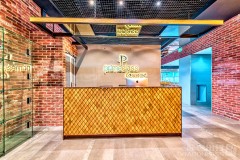 Frankfurt: International Airport Lounge Access by DragonPass T2 Domestic Departure: Air France KLM Lounge