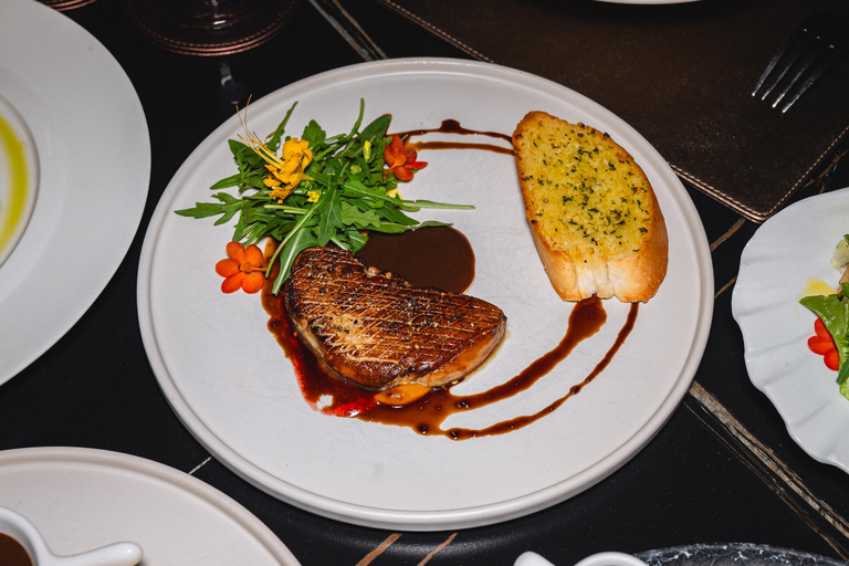 Bangkok: Cielo Sky Bar & Restaurant Rooftop Sharing Set for 2 People