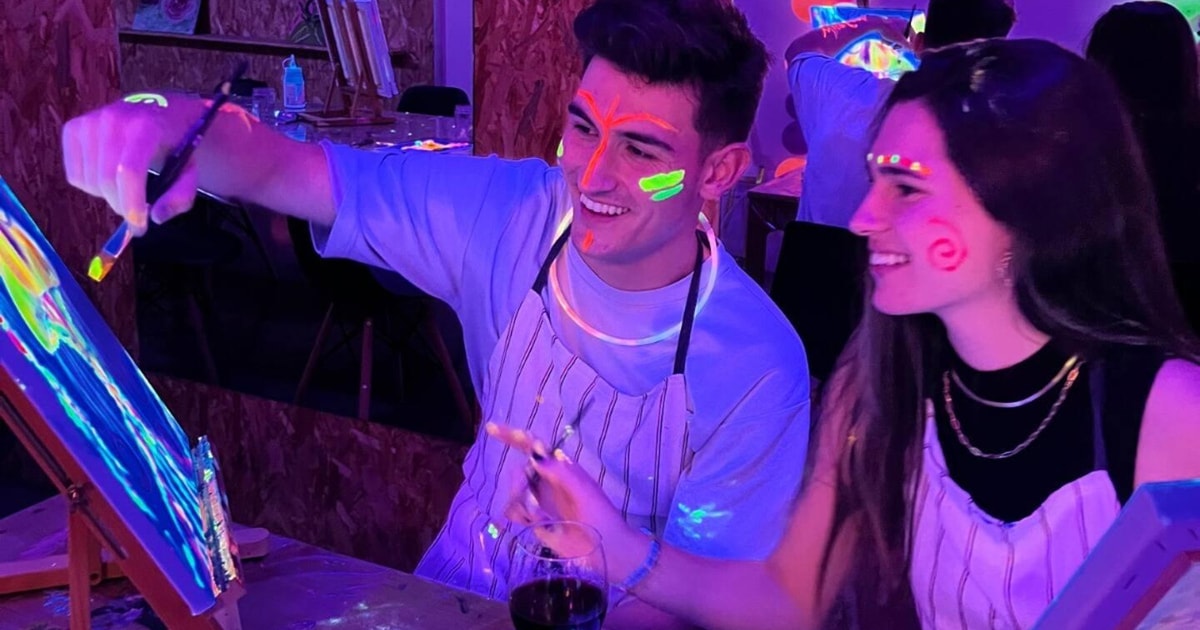 Valencia Wine Gogh Glow Academy Paint and Sip Classes GetYourGuide