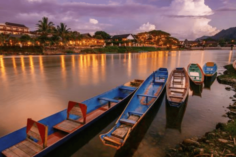 Vang Vieng: Long-tail Boat Ride & Balloon Flight