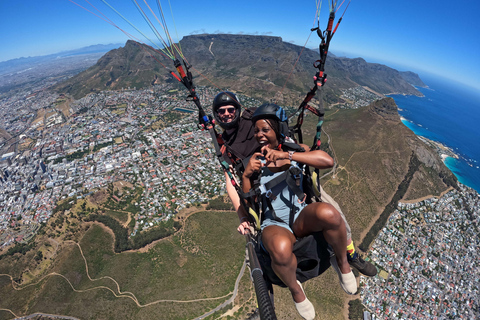 Cidade do Cabo: Parapente duplo com vista para a Table MountainCidade do Cabo: Parapente Tandem com vista para a Table Mountain