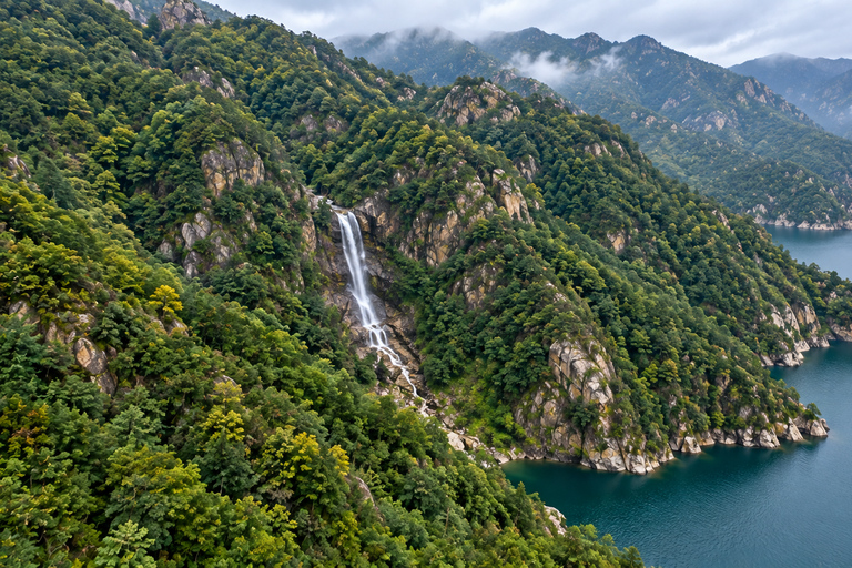 Beijing: Qinglong Gorge Ticket, Boat & BungeeJumping Options Private Car: Ticket + Speedboat