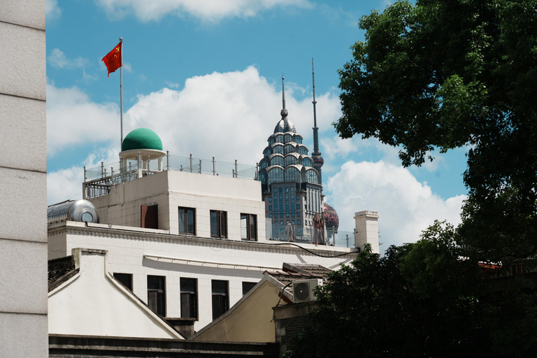 Old Shanghai: Yu Garden, Mosque and City Wall Walking Tour