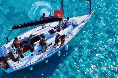 From Stintino: Asinara Sailboat Tour with Lunch Sailboat Tour and Lunch with 11 Seats