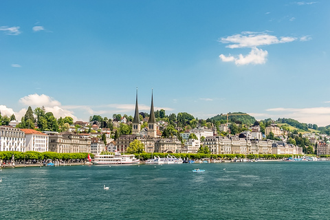 From Zurich: Lucerne & Mount Pilatus Day Tour Autumn: Lucerne & Mount Pilatus Day Tour + Lunch Voucher