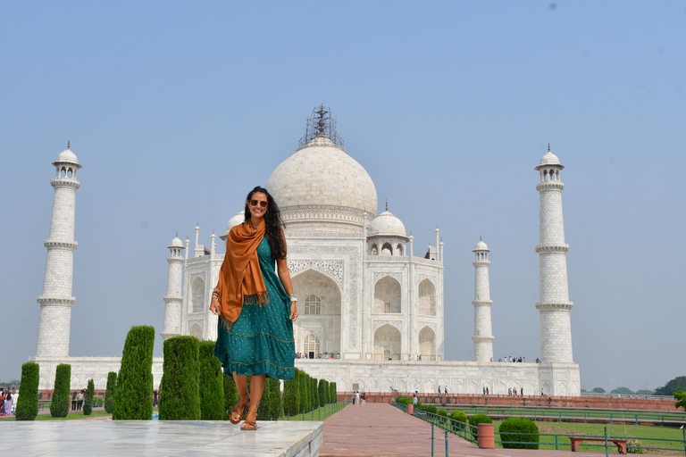 Tour privado de 5 días por el Triángulo Dorado con safari por la selva del tigreTour con alojamiento en hotel de 3 estrellas
