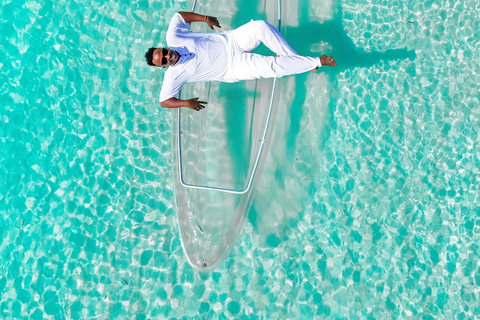 Kendwa: kayak trasparente e drone con guida