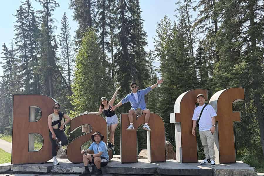 Von Calgary: BANFF-Tour mit 2 kostenlosen, professionell bearbeiteten Digitalfotos. Foto: GetYourGuide Von Calgary: BANFF-Tour mit 2 kostenlosen, professionell bearbeiteten Digitalfotos. Foto: GetYourGuide