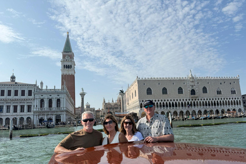 Venice: Semi-Private Murano & Burano Islands Experience Private Murano & Burano Tour in English