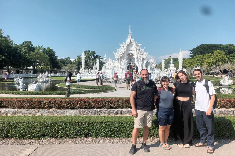 Chiang Rai: Explore 3 Highlight Temples (White, Blue, Red) Meeting Point: Wat Phra Singh (Hotels Outside Pickup Area)