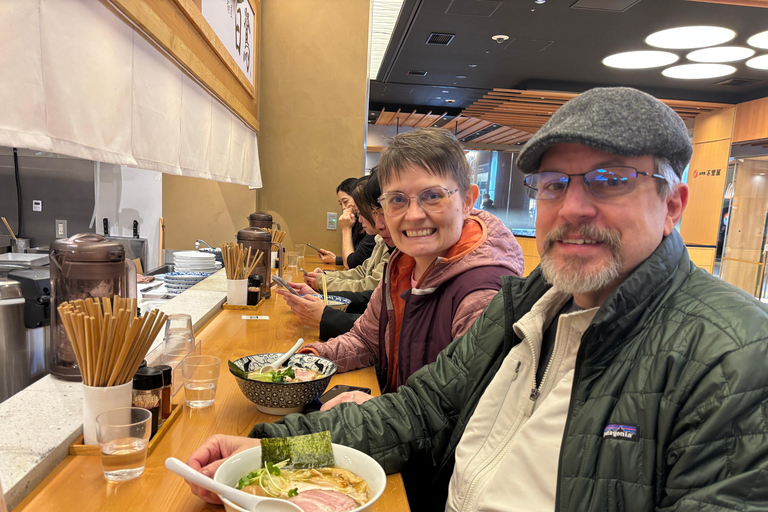 Kanazawa: Omicho Market Tour with Ramen Tasting