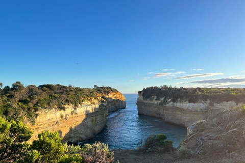 Melbourne: Great Ocean Road Reverse Tour with 12 Apostles Central Melbourne Meeting Point