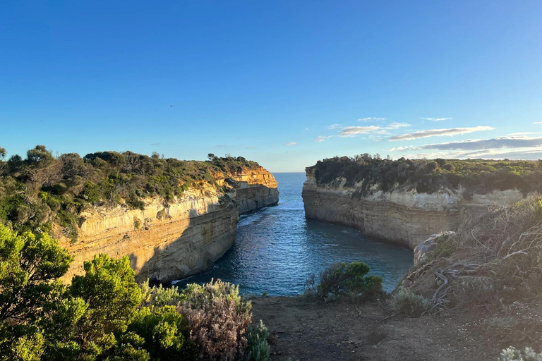 Melbourne: Great Ocean Road Reverse Tour with 12 Apostles Central Melbourne Meeting Point