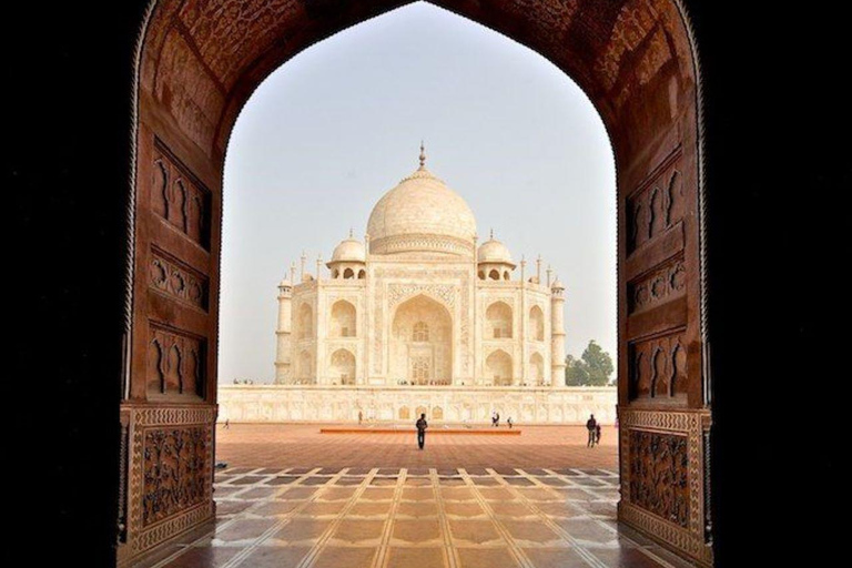 Heldag i Agra: Agra och Taj mahal med guide privat biltur.