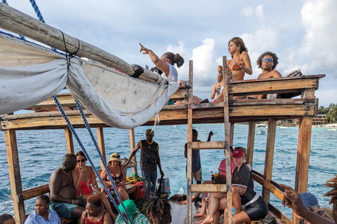 Zanzibar: 2 uur durende Dhow-cruise bij zonsondergang in Nungwi &amp; KendwaZanzibar: 2 uur durende dhow-cruise bij zonsondergang in Nungwi en Kendwa