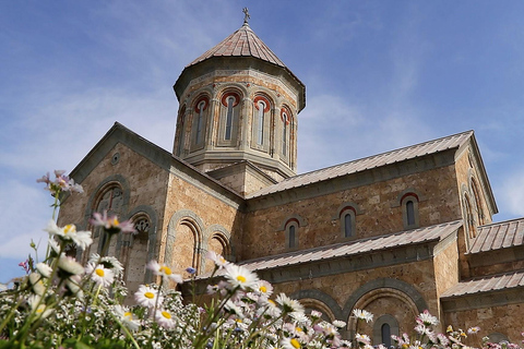 From Tbilisi: Kakheti Wine, Culture & Sighnaghi Group Tour