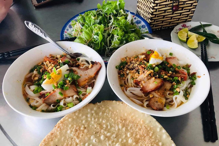 Visite de la ville de Hoi An - tour en bateau et lâcher de lanternes de fleursPartager la visite : Prise en charge à Da Nang