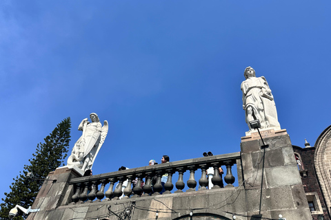 Le chemin sacré de la Vierge de Guadalupe : visite privée de la basilique.La Route Sacrée de la Vierge de Guadalupe : visite privée de la Basilique.