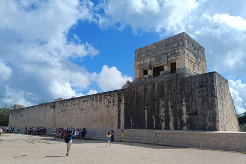 Chichen Itza e Valladolid: da Cancun e Playa del CarmenChichen Itza: Visita una delle sette meraviglie