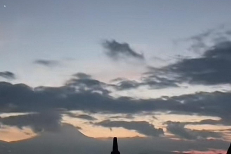 Borobudur Sunrise With Guide, Entry Ticket and Breakfast
