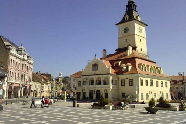 Private DayTrip Bucharest: Brașov, Dracula, Bear Sanctuary