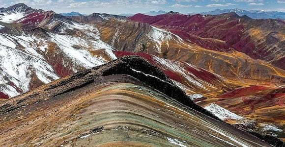 From Cusco: Palccoyo Rainbow Mountain 1-Day Trekking Trip