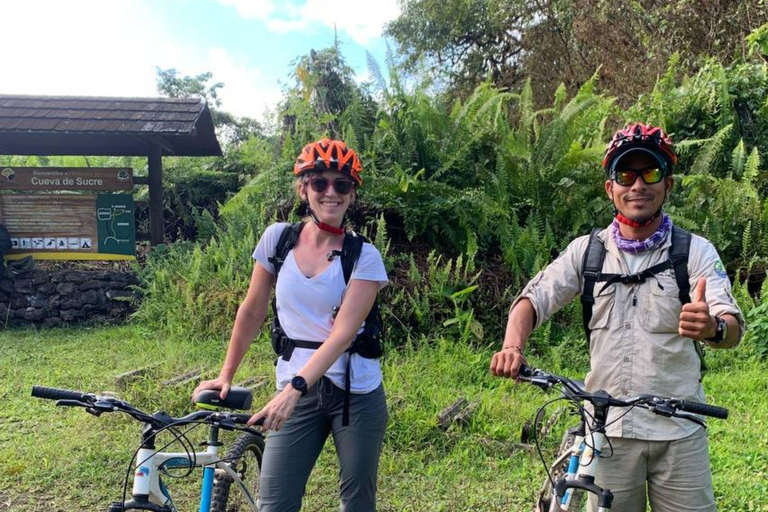 Isabela Island: Campo Duro, Sucre Caves & Viewpoint Tour