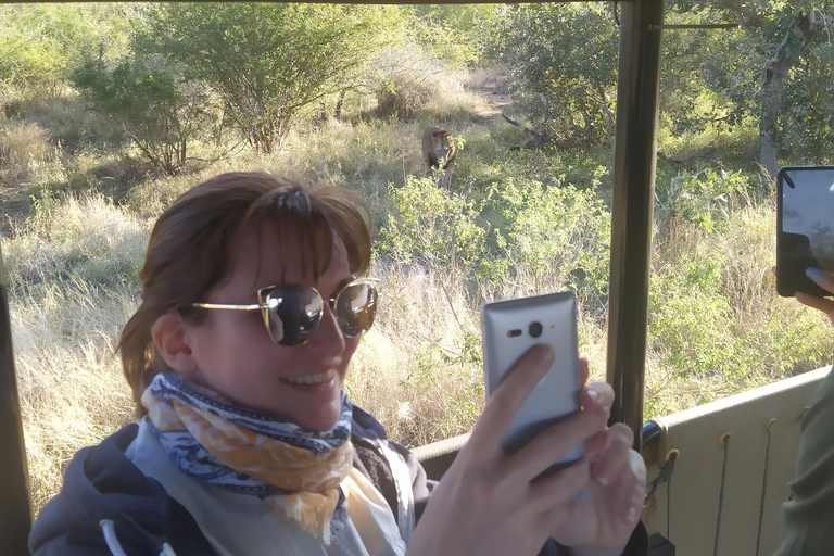 Mid-High end 5 Day all-inclusive Kruger & Pano Tour from JHB