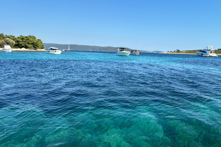 Split-Blue Lagoon, Šolta Shipwreck & Maslinca Private Tour