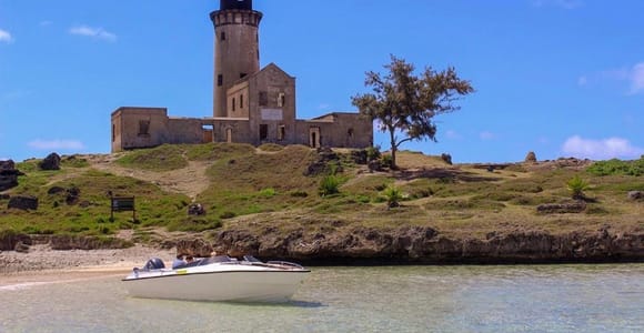Mauritius: Speedboat 5 Island Tour, Waterfalls+Hotel Pick Up