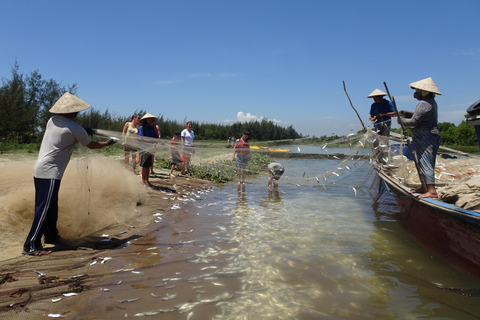 Hoi An: Viaggio in stand-up paddling all'alba per conoscere la vita locale