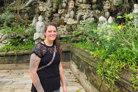 Da Nang : montagne de marbre, pont du Dragon, plage en moto