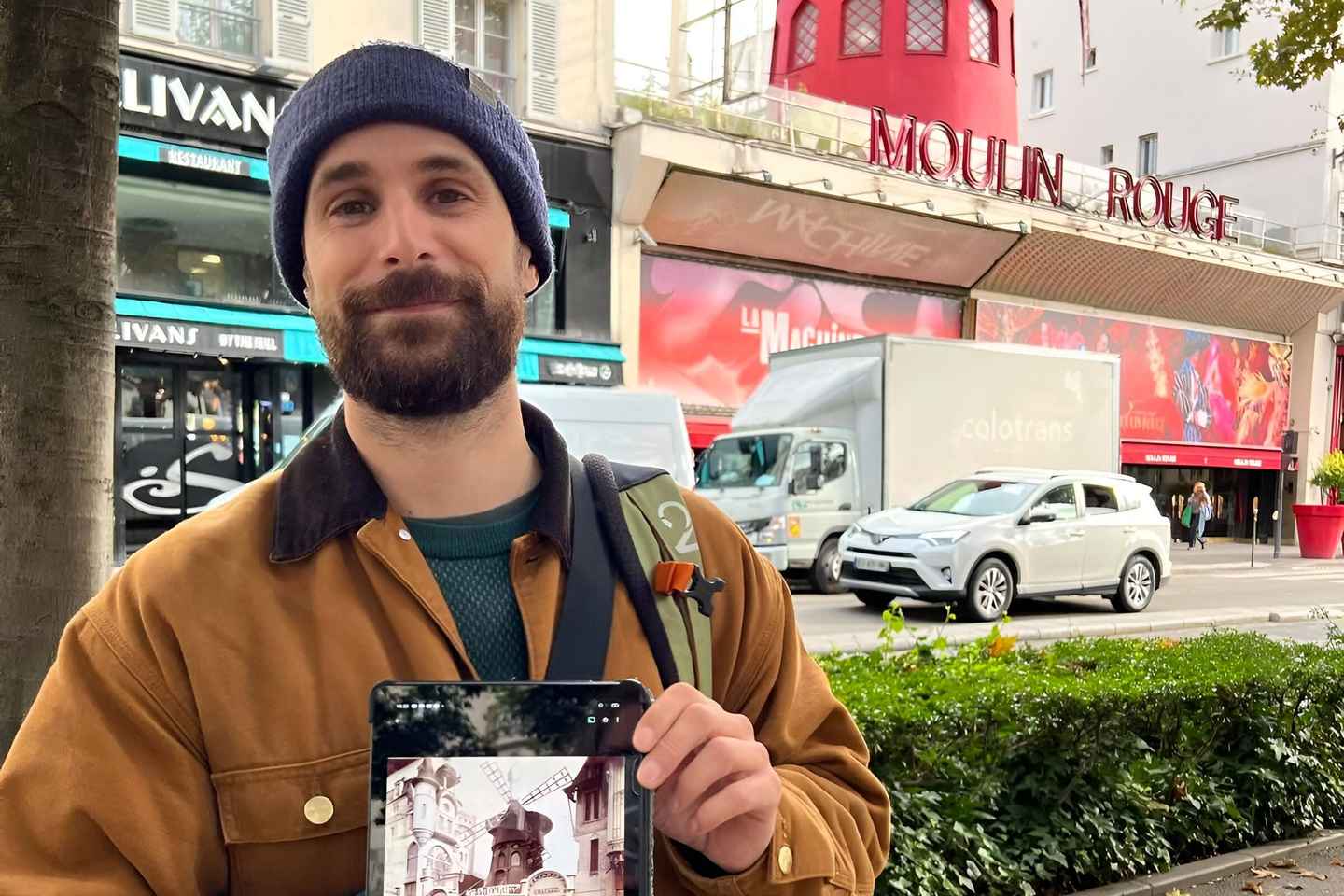 Montmartre Walking Tour: A Journey Through Art and History - Montmartre: human-sized historical walking tour with a local