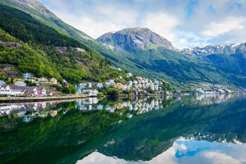 Hardangerfjord Lunch at Cider Farm, Coffee at historic Hotel