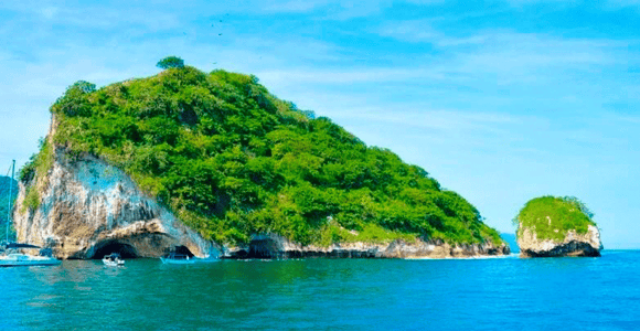Puerto Vallarta: Los Arcos Snorkeling & Las Animas Cruise