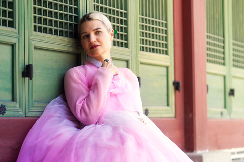 Seoul: Modern Hanbok Dress Photoshoot Gyeongbokgung Palace