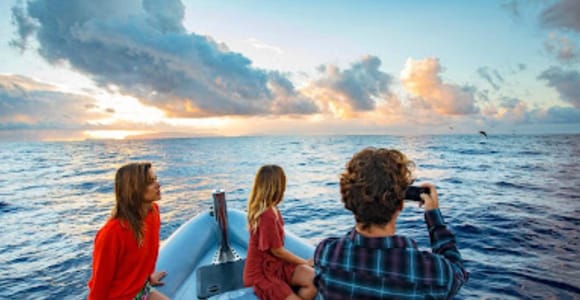 Premium-Katamaran-Tour bei Sonnenuntergang