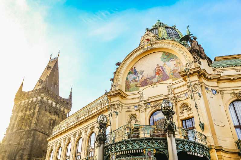 Om Odds huh Prague: Highlights Walking Tour | GetYourGuide