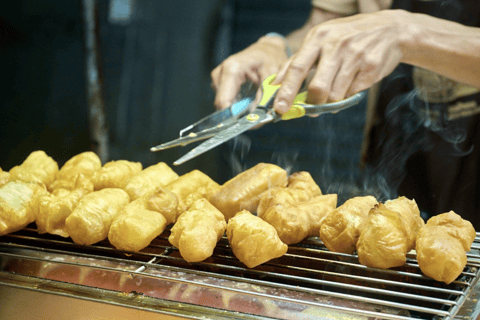 Bangkok: Michelin Street Food Tour by Tuk-Tuk with Pickup