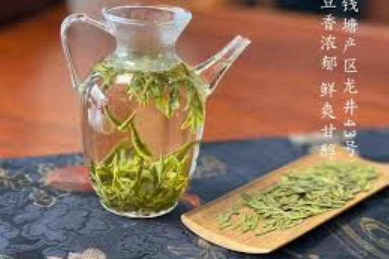 Discover Hangzhou: Culture, History, Architecture, & Tea