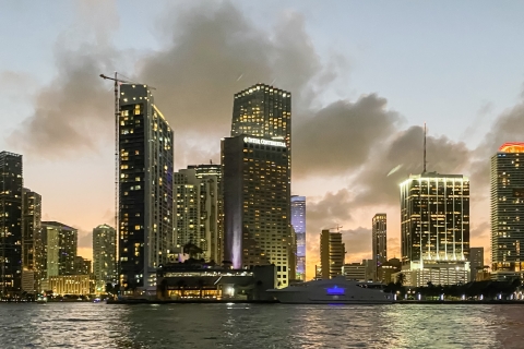 Miami: Sunset Cruise through Biscayne Bay and South Beach